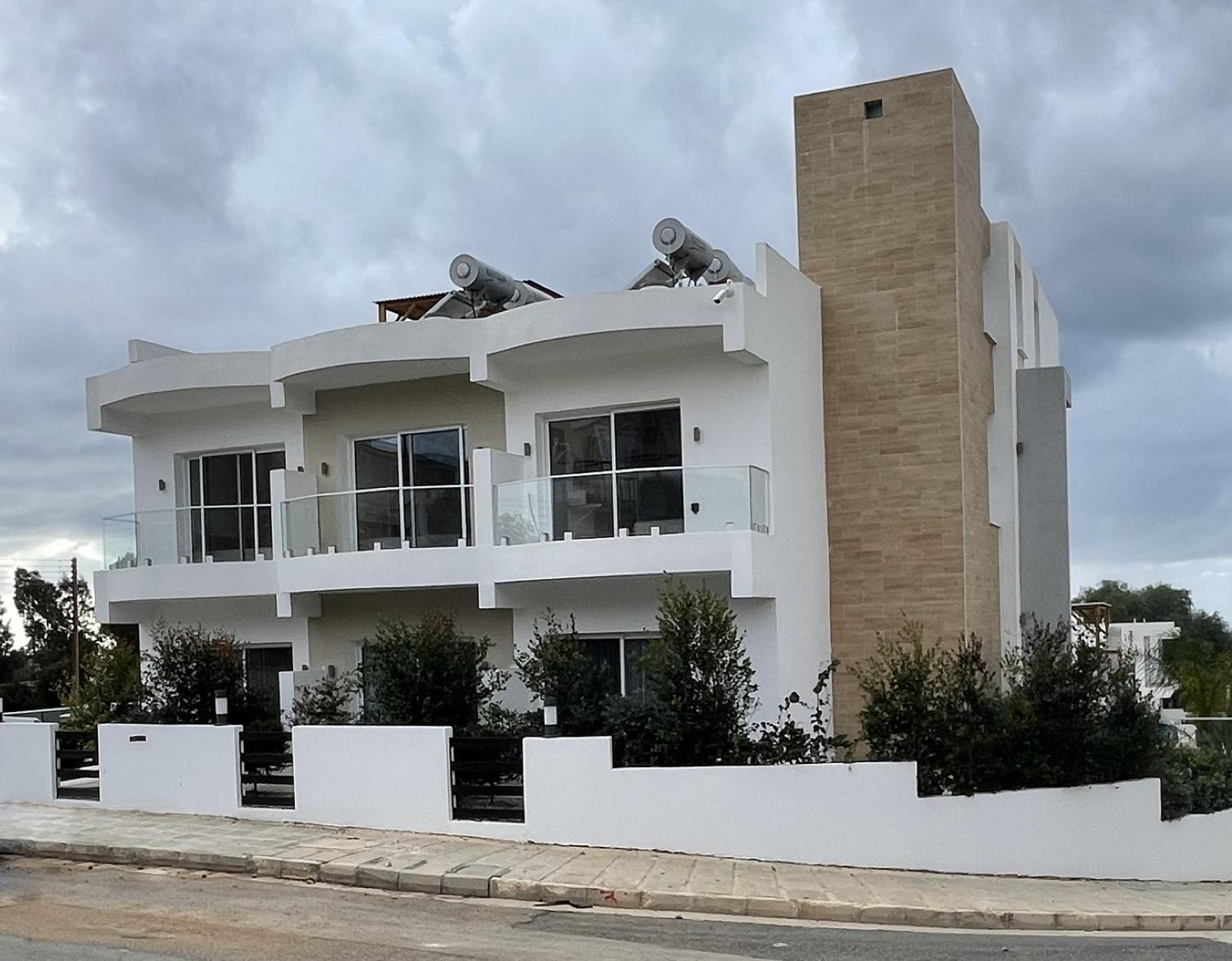 Arf Apartments Emba Екстериор снимка