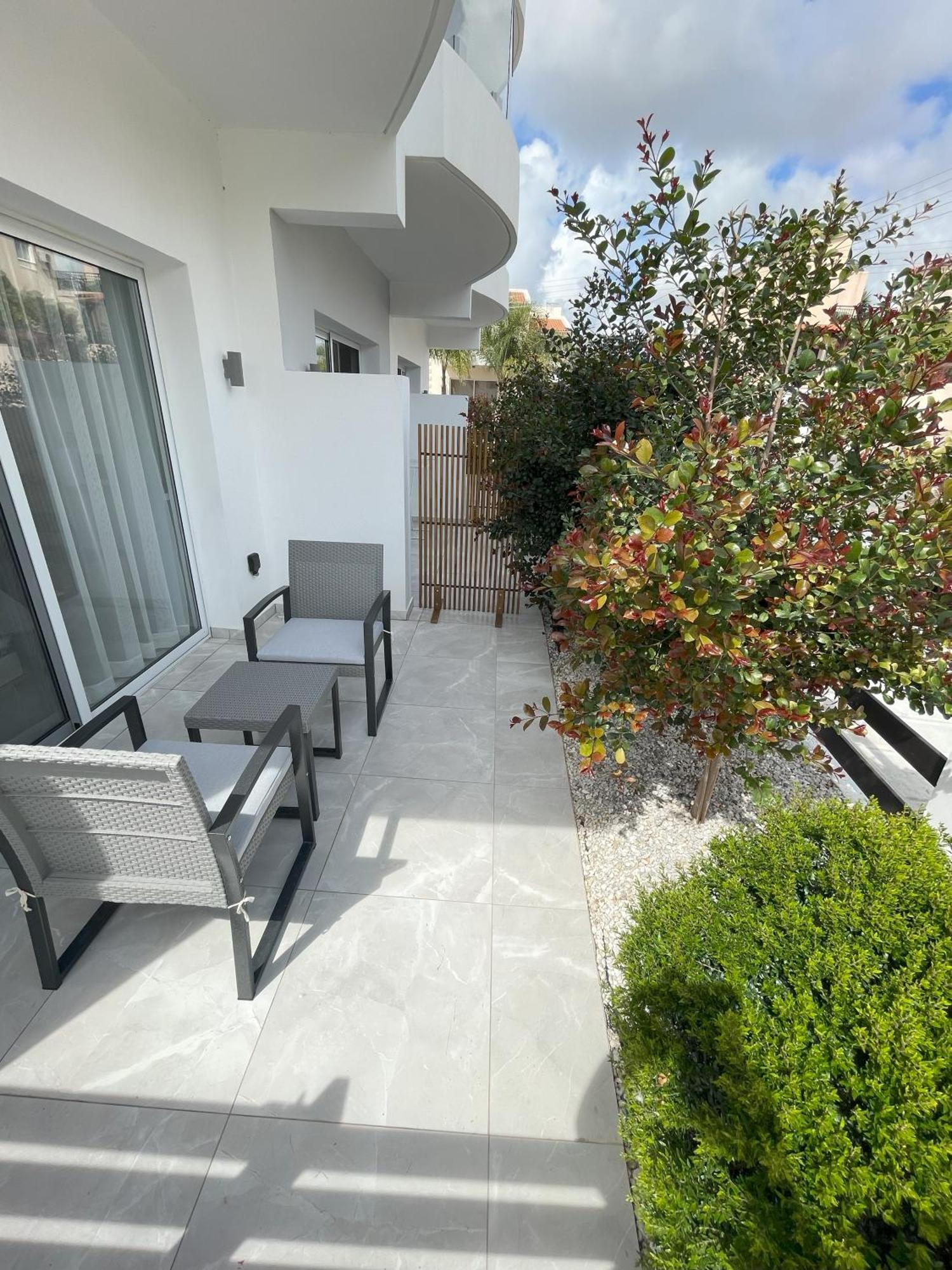 Arf Apartments Emba Екстериор снимка